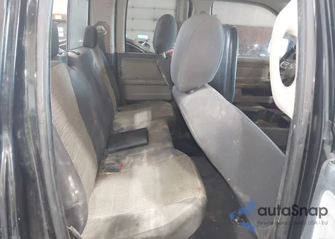 2010 Dodge Ram 1500 z USA, uszkodzony, nr VIN 1D7RV1GP5AS219355